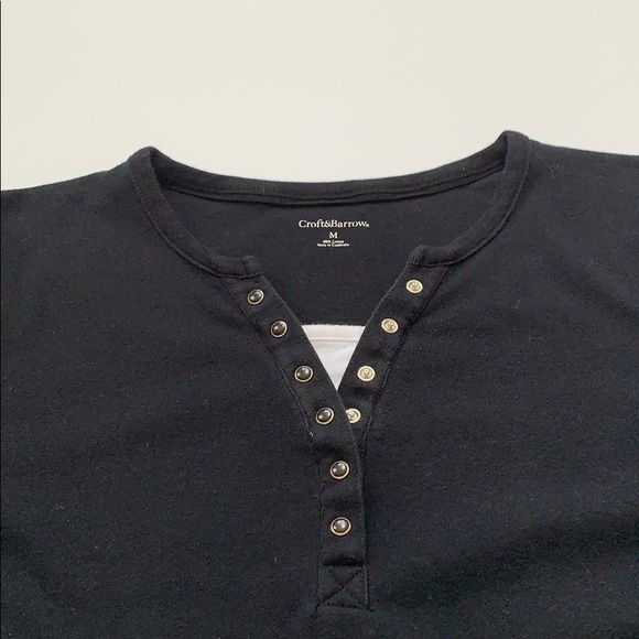 CROFT & BARROW Black Top - Picture 2 of 7